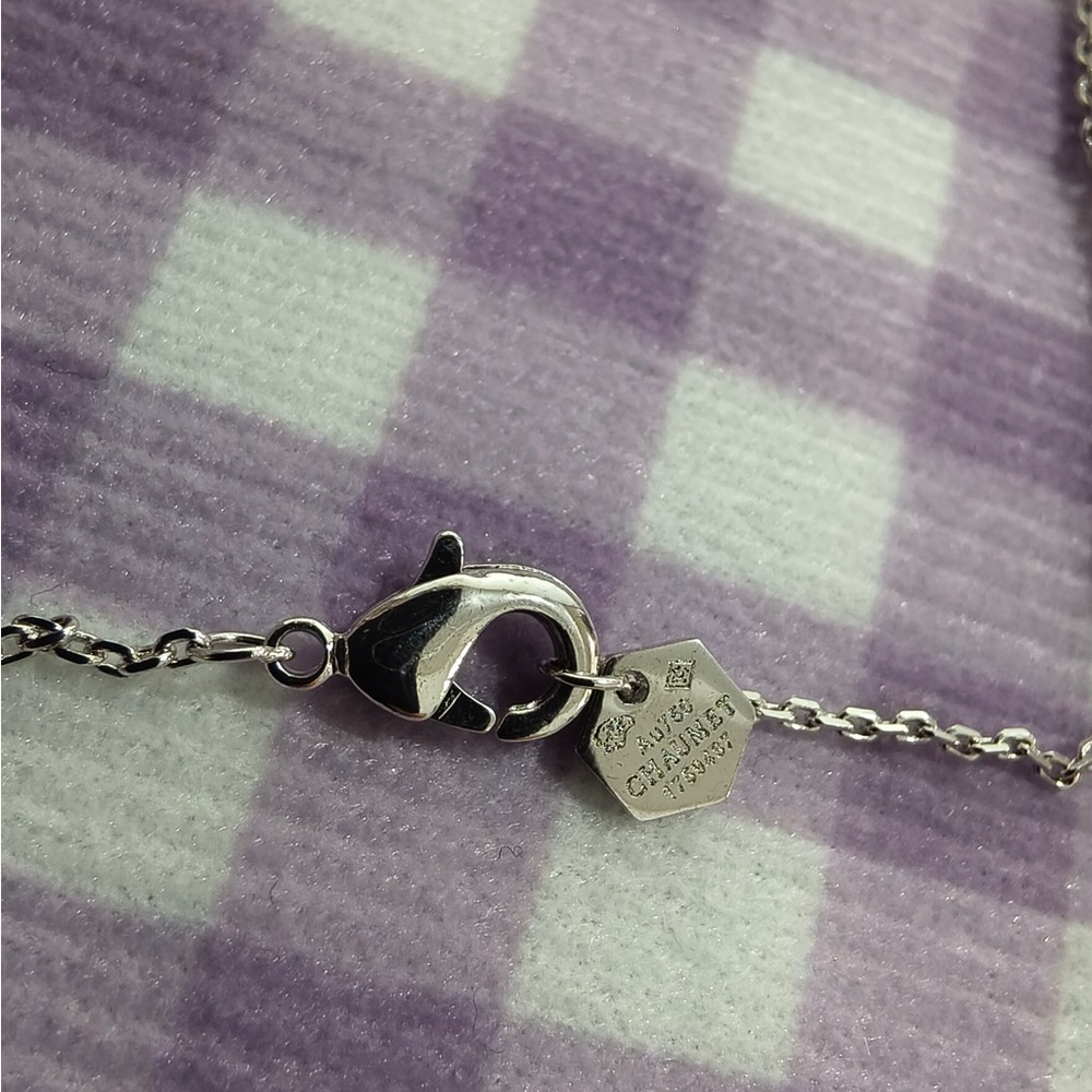 Elegant Hexagonal Silver Necklace with Crystal Accents - Picture 10 of 10